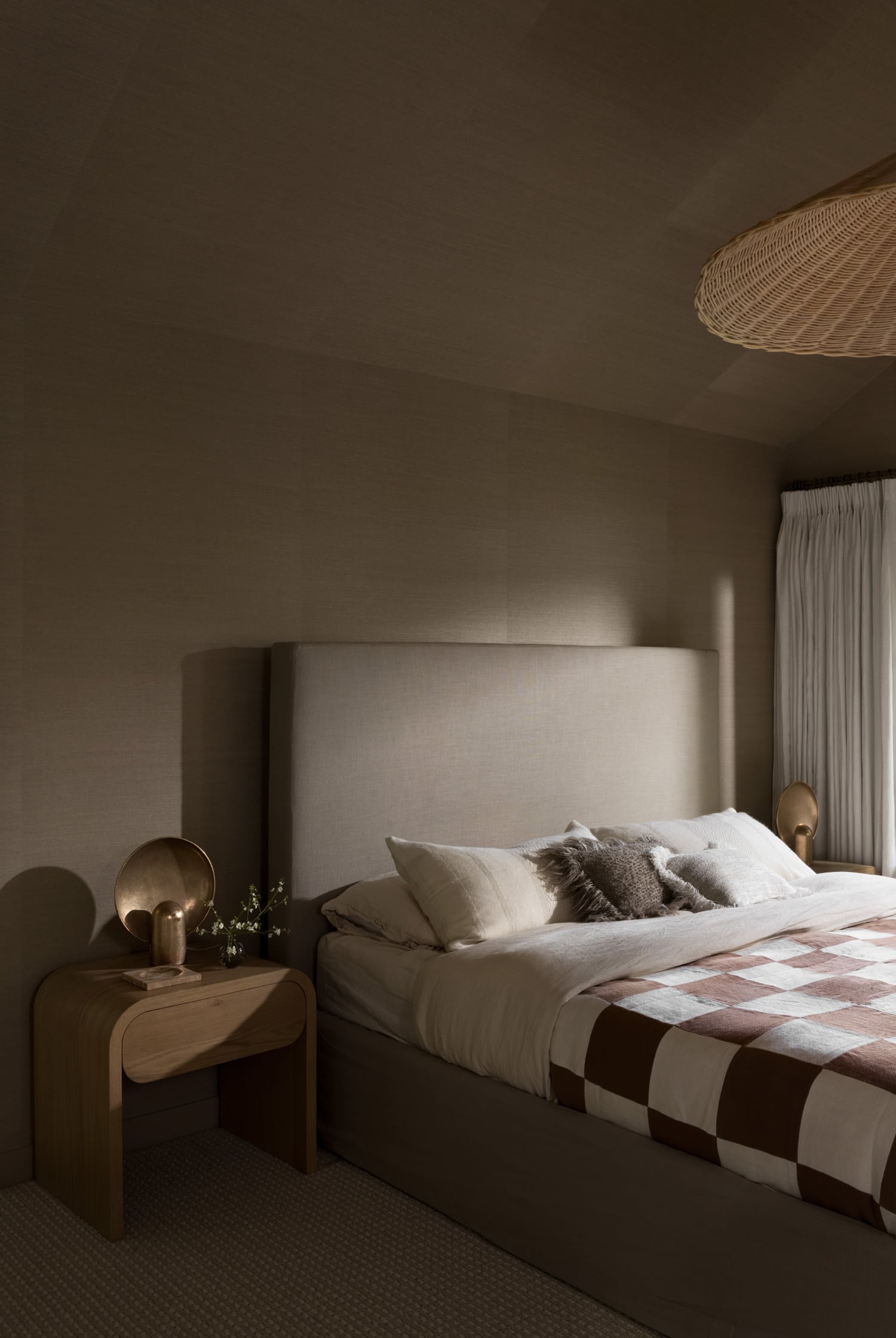 Nika Lake Estate Project -  Luxury Interiors, Bedroom